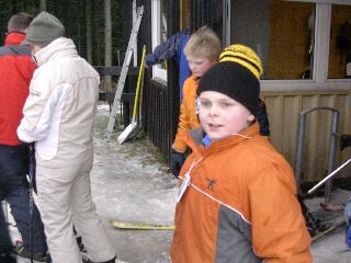 En voor Toeb altijd spannend de ski lift